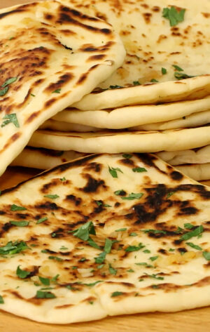 Fluffiges indisches Naan mit Kräutern – Onlinekurs bei richemontplus.com