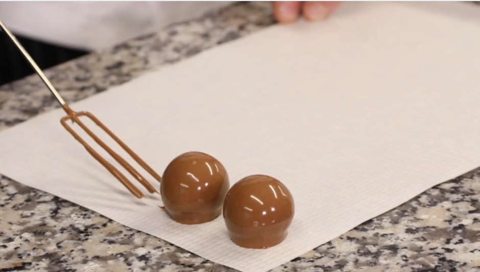 richemontplus-milch-truffes-trempieren-mit-boeden