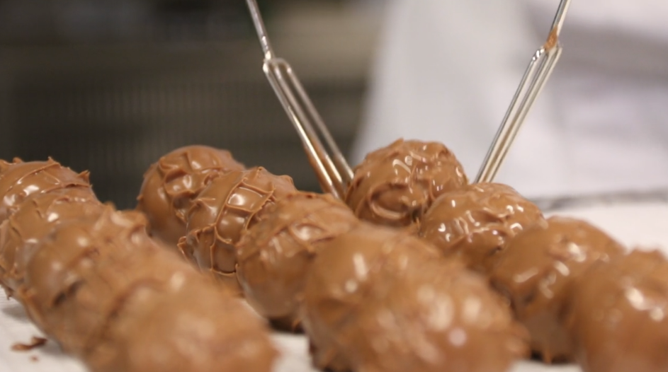 richemontplus-milch-truffes-trempieren-mit-gitter