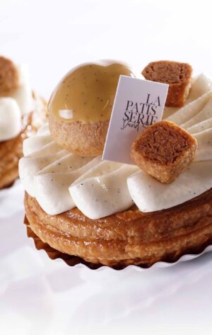 Saint‑Honoré Torte mit Vanille‑Choux, Cremefüllung & Karamelkranz – richemontplus.com Onlinekurs