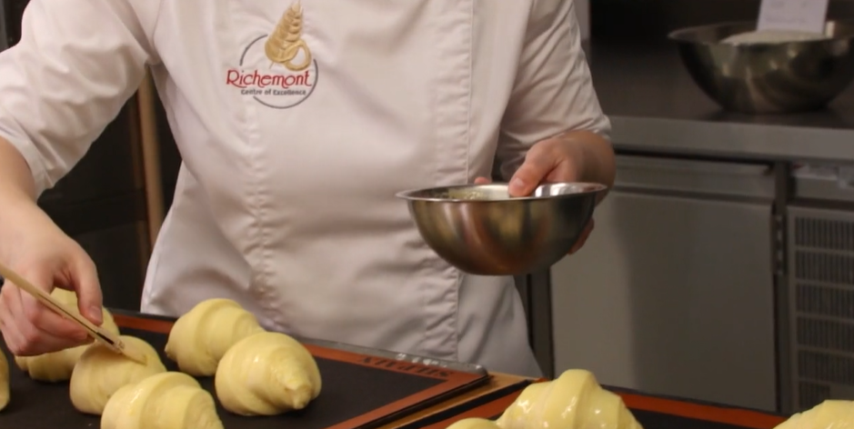 richemontplus-Sauerteig_Croissant-backen