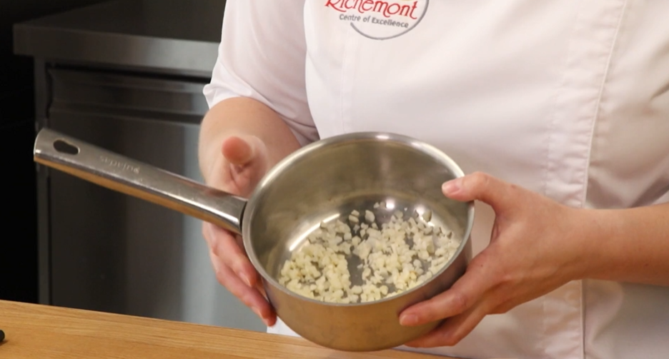 richemontplus-indisches-naan-knoblauchbutter