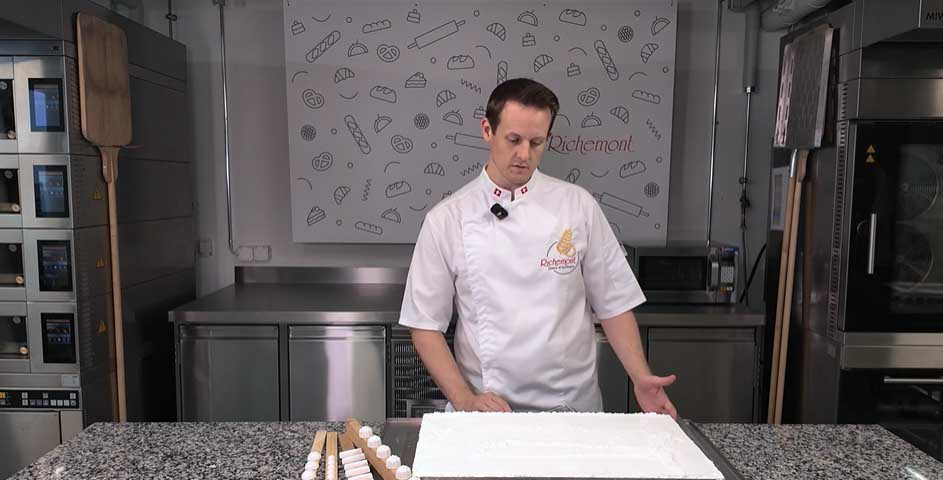 richemontplus_kurse-CO-kirschstaengeli-puderkasten