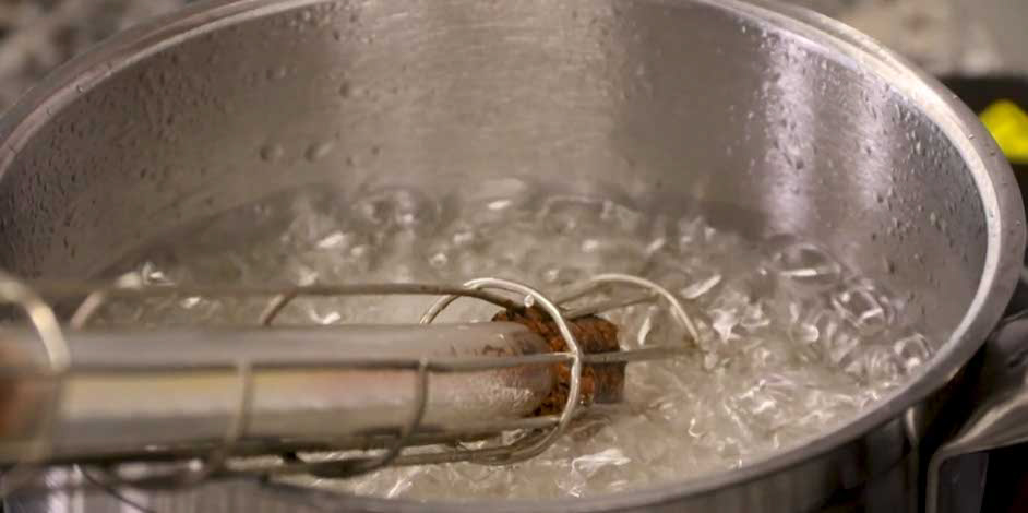 richemontplus_kurse-CO-kirschstaengeli-syrup-kochen