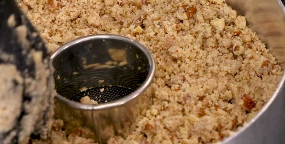 richemontplus_kurse-KO-pfirsich-pekan-torte_crumble