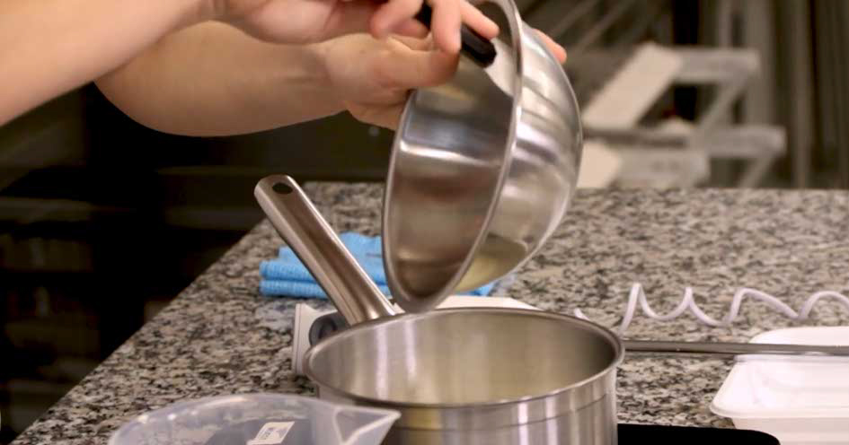 richemontplus_kurse_KO-Holunder-Patisserie-joghurtmousse