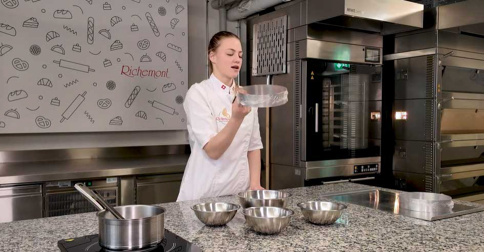 richemontplus_kurse_KO-schwarzwaelder-torte_griottes-gelee