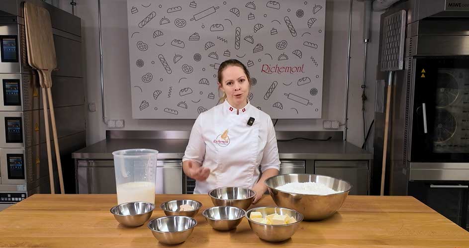 richemontplus_laugengebaecke-hefeteig