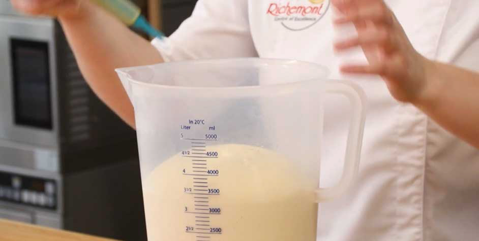 richemontplus_kurse-BA-Kernen-Haferflockebrot_gaeren
