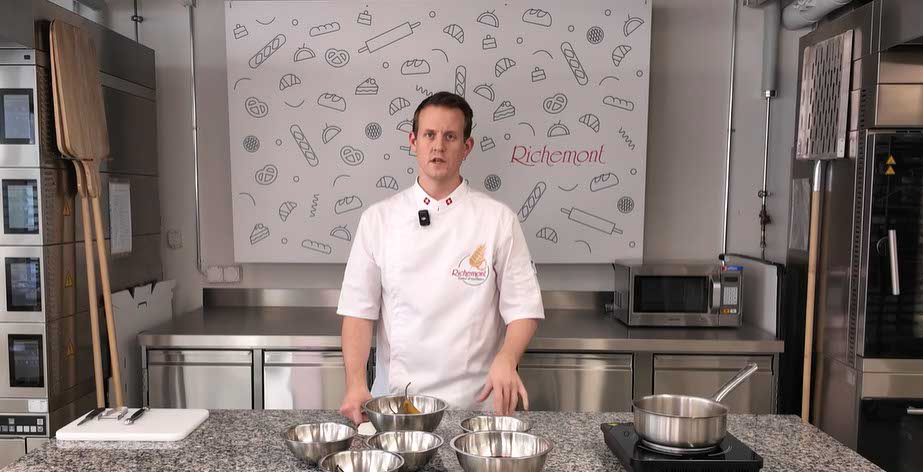 richemontplus_kurse-KO-birnen-tartelettes-guehwein