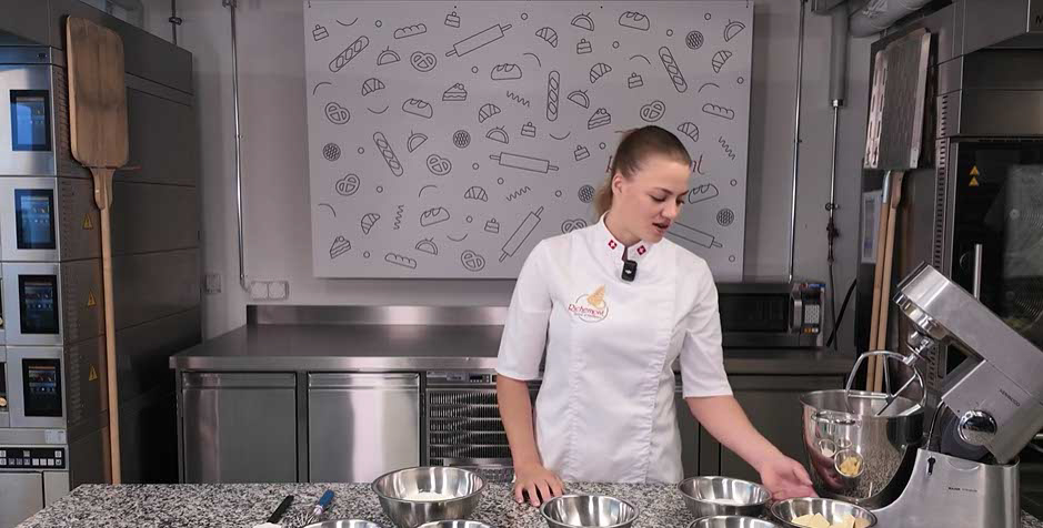 richemontplus_kurse-KO-schokoladen-bananen-tartelettes_zuckerteig