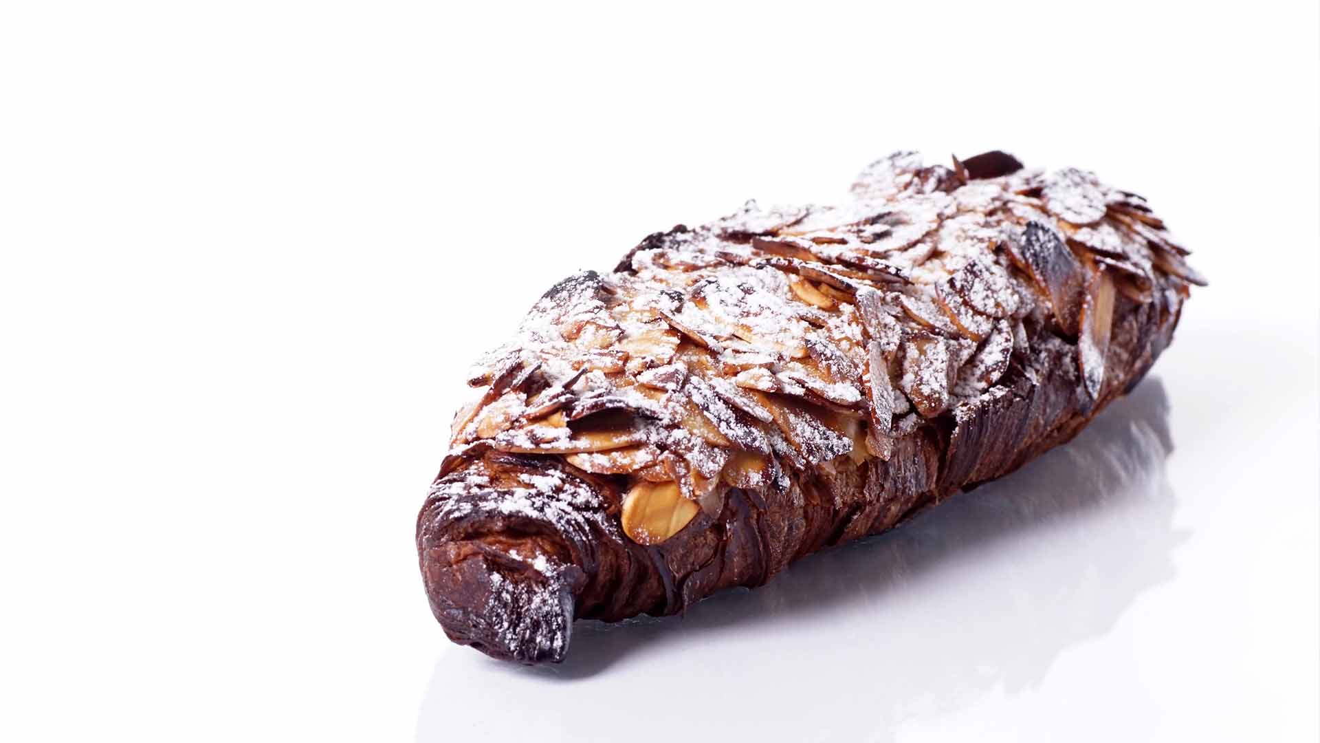 Sachbezeichnung Buttergipfel mit Mandel-Rum-Füllung, Konditorei, David Schmid