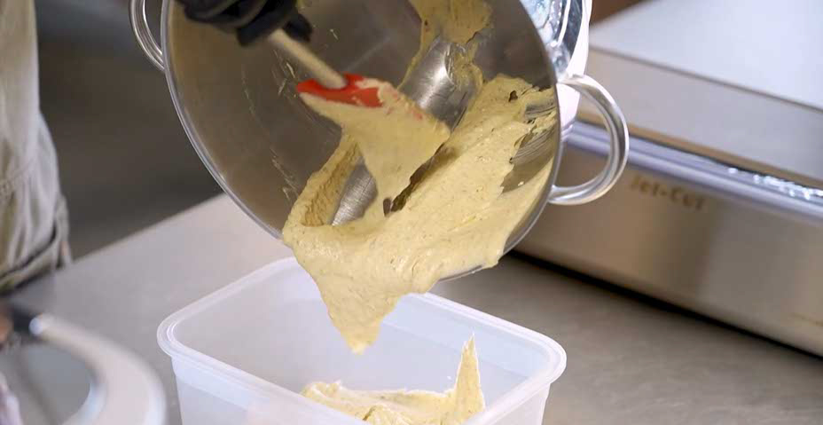 richemontplus_kurse-KO-croissant-aux-aumandes_mandelcreme