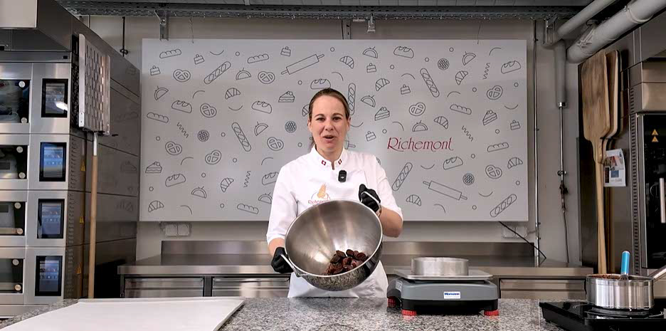 richemontplus_kurse-KO-magenbrot_glasieren