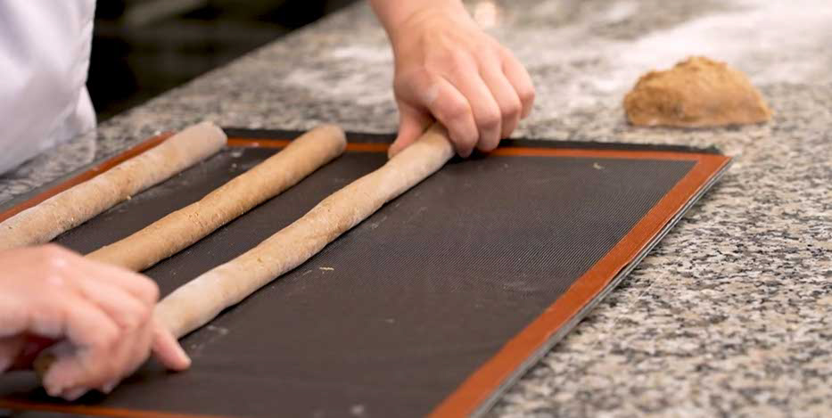 richemontplus_kurse-KO-magenbrot_stangen-formen