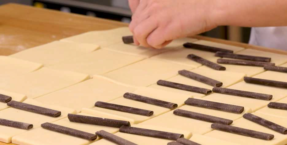 richemontplus_kurse-BA-Viennoiseries-aufarbeiten-pain